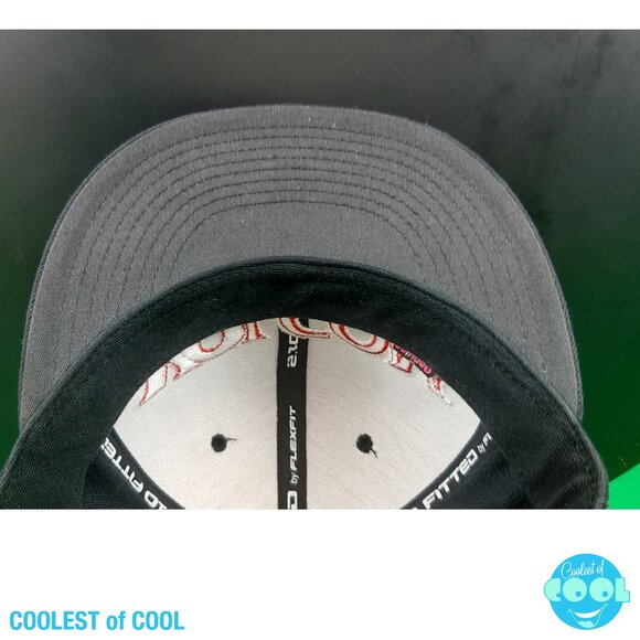 The Volcom Spellout Flexfit Fitted Hat in size S/M (6 7/8 - 7 1/4) is a black an - Picture 4 of 7